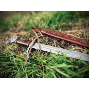 DAGA FORJADA CON VAINA DE CUERO