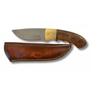CUCHILLO DE CAZA MANGO DE CUERNO CON FUNDA DE CUERO